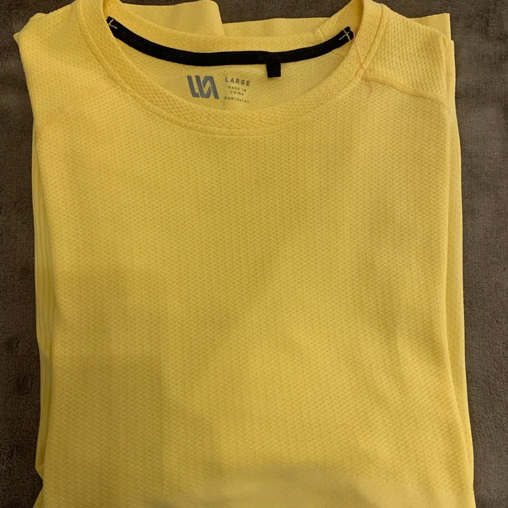 Vrst Mens short sleeve t-shirt yellow Large - Picture 2 of 2